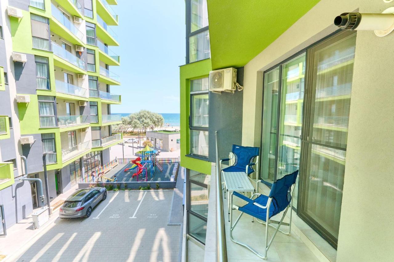Blacksearama Apartment- Spa, Pools And Parking Mamaia Exteriör bild